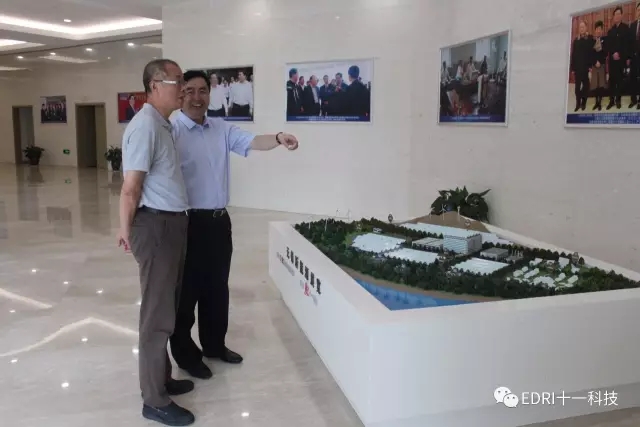 1502642771444685.jpg 640.webp (22).jpg